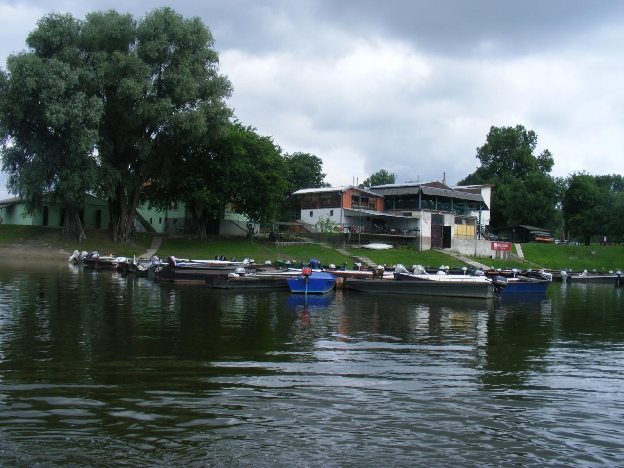 CARDA RESTAURANT DOM SPORTOVA Backa Palanka - Photo 1