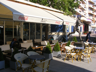 CAFFE BAR ATTACHE Petrovac - Slika 5