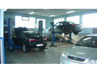 CAR SERVICE AND CAR PARTS WEBER Pozega - Photo 1