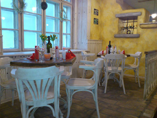 CAFE RESTORAN CASA Novi Sad - Slika 3