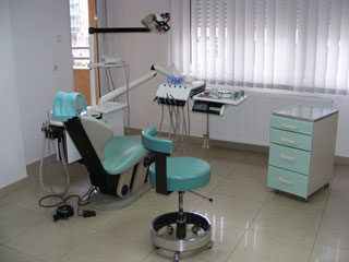 DENTAL OFFICE MEDICODENT Novi Sad - Photo 2